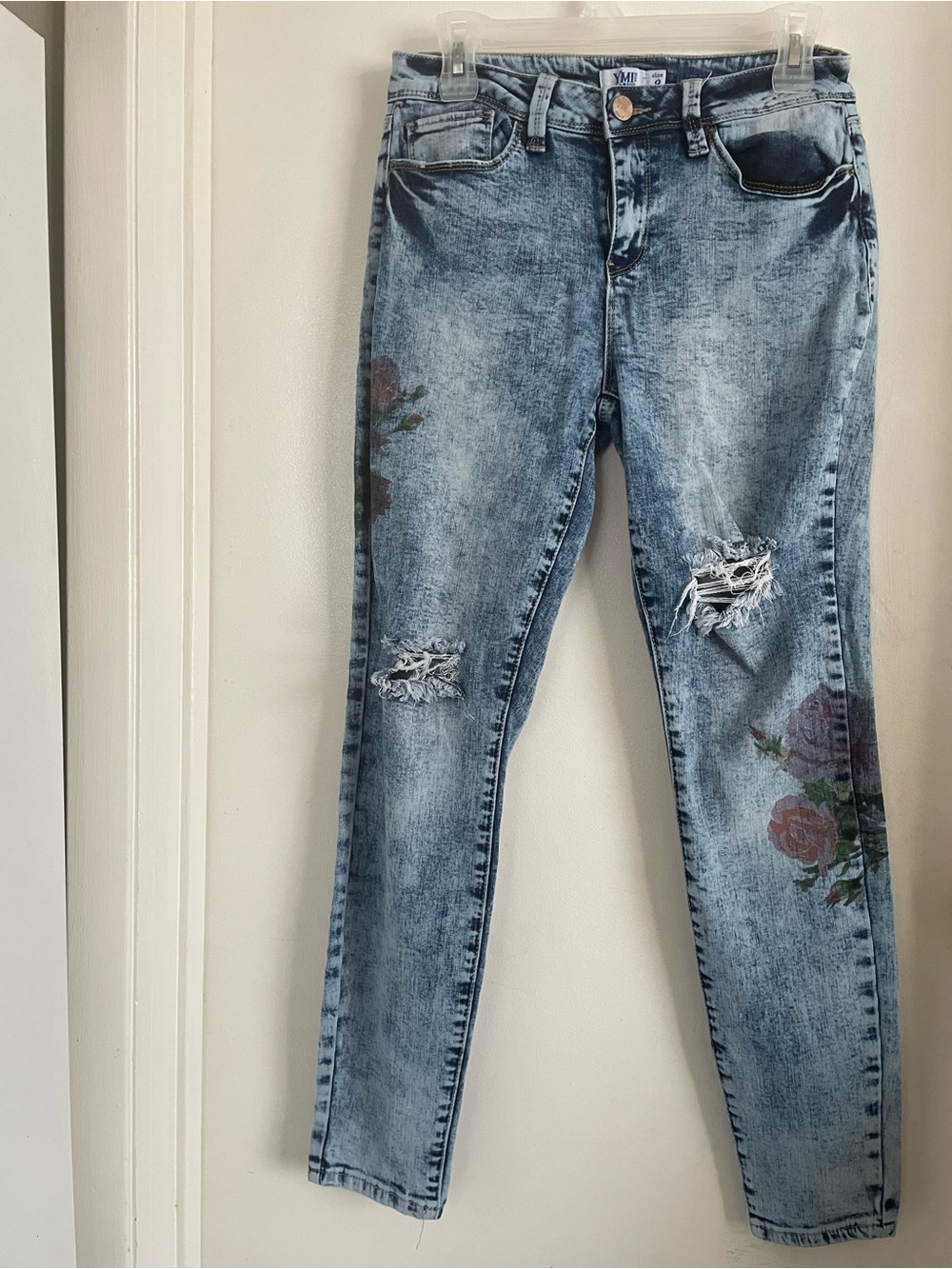 YMI Light Blue Floral Ripped Skinny Jeans for Women